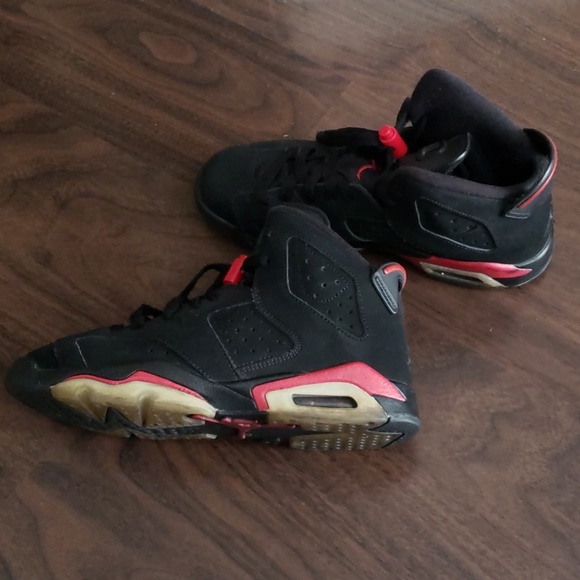 Jordan Other - Jordan 6s size 6 in men